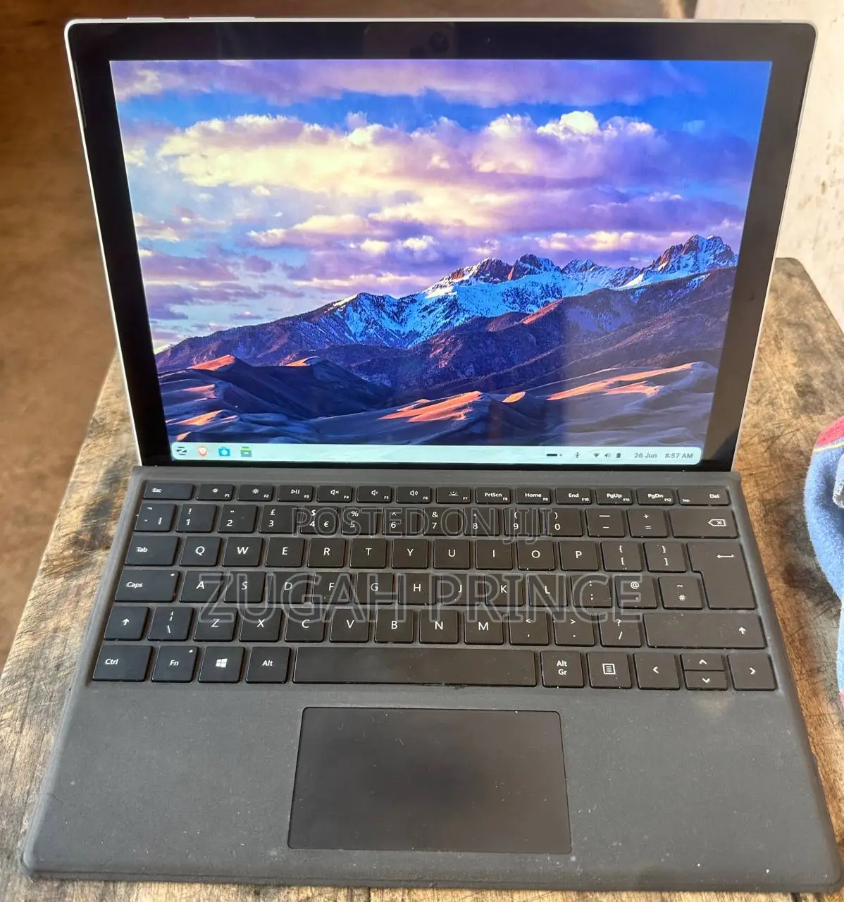 Laptop Microsoft Surface Laptop 8GB Intel Core i5 HDD+SSD 128GB