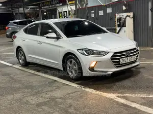 Hyundai Avante 2016 Silver