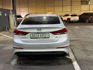 Hyundai Avante 2016 Silver