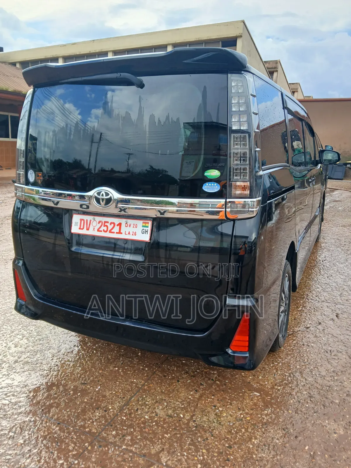 Toyota Noah 2014 Black