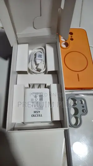New Tecno Camon 50 Ultra 256 GB Silver