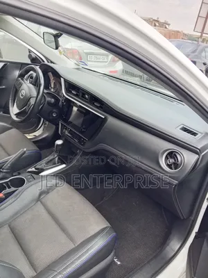 Toyota Corolla 2018 White