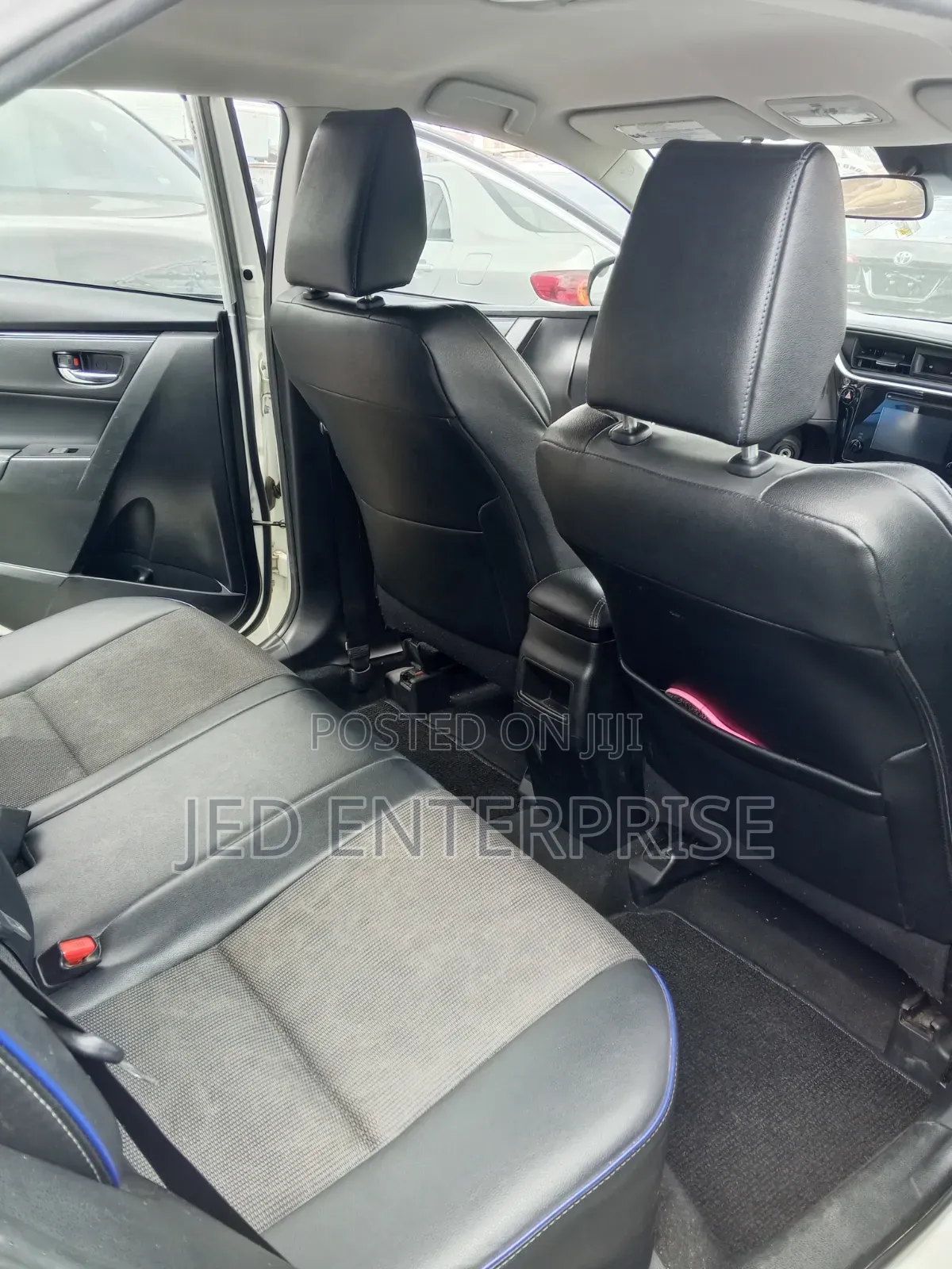 Toyota Corolla 2018 White