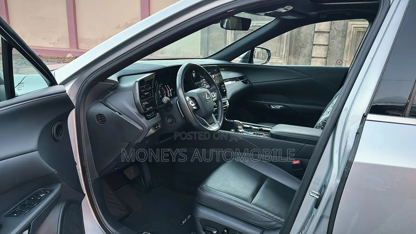 Lexus RX 2023 Silver