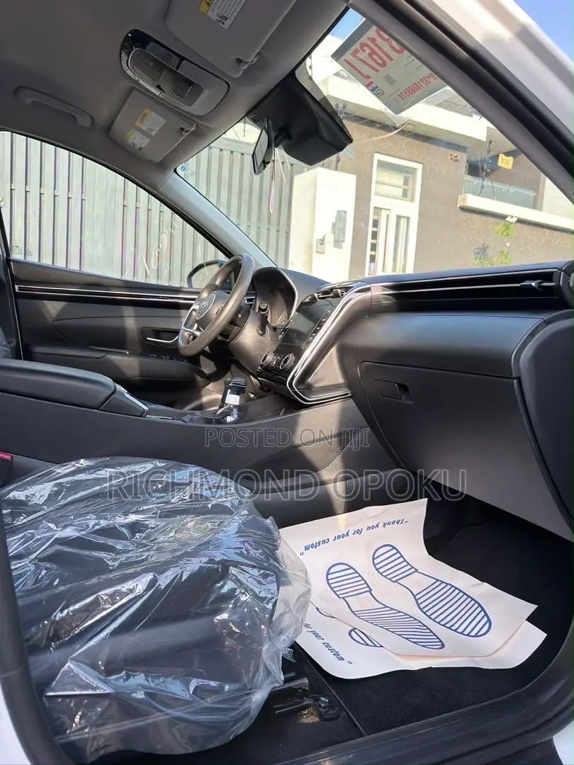 Hyundai Tucson 2022 White