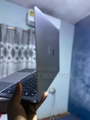 Laptop Apple MacBook Pro 2017 16GB Intel Core i5 SSD 128GB