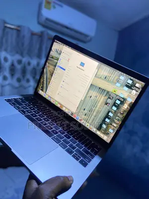 Laptop Apple MacBook Pro 2017 16GB Intel Core i5 SSD 128GB