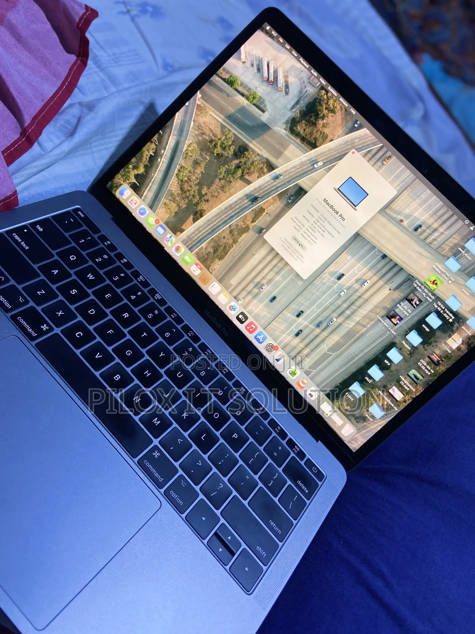 Laptop Apple MacBook Pro 2017 16GB Intel Core i5 SSD 128GB