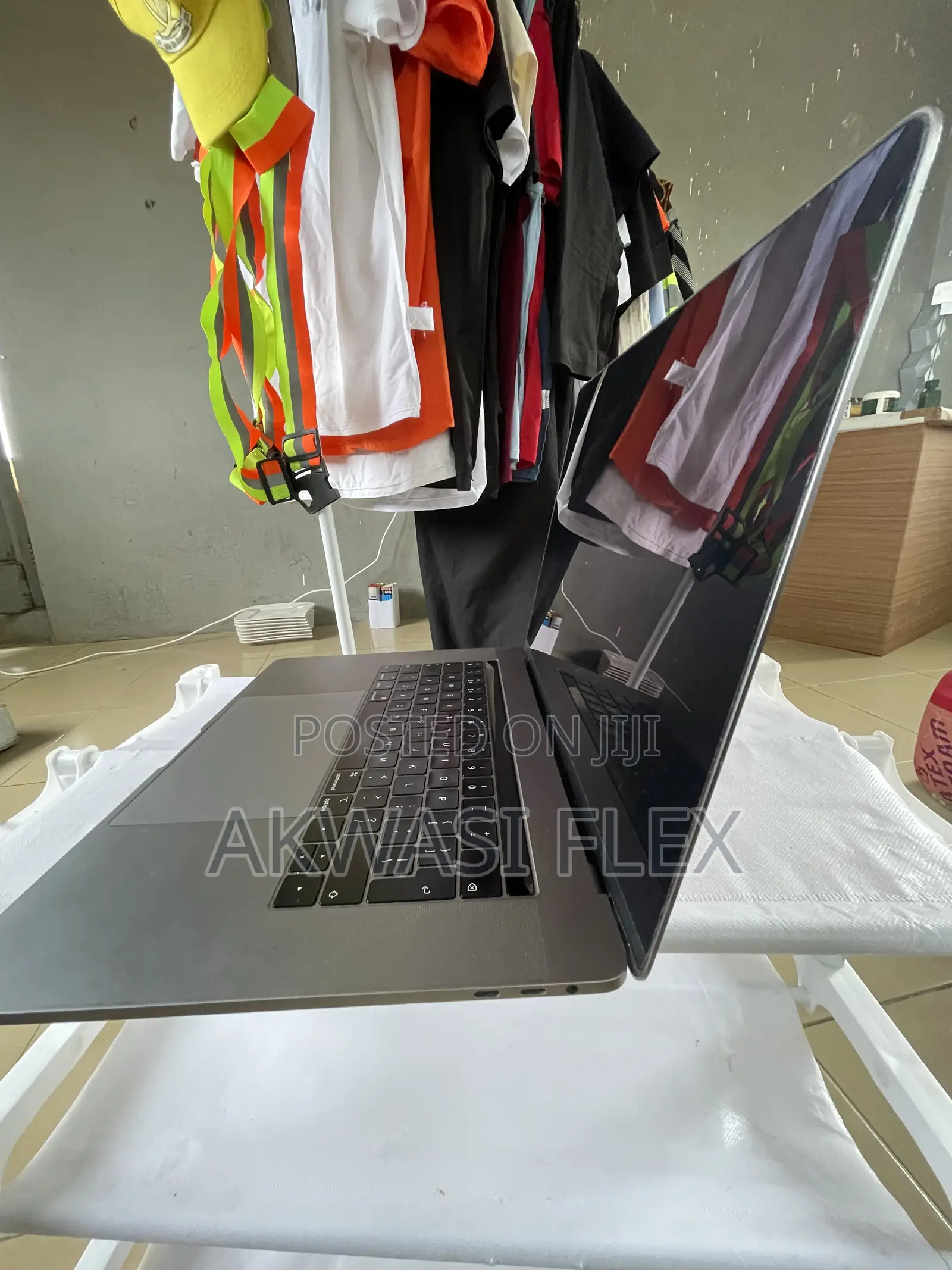 Laptop Apple MacBook Pro 2019 16GB Intel Core i7 SSD 256GB