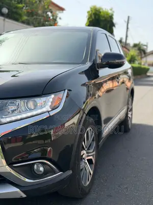 Mitsubishi Outlander 2017 Black