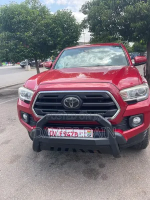 Toyota Tacoma 2022 Red