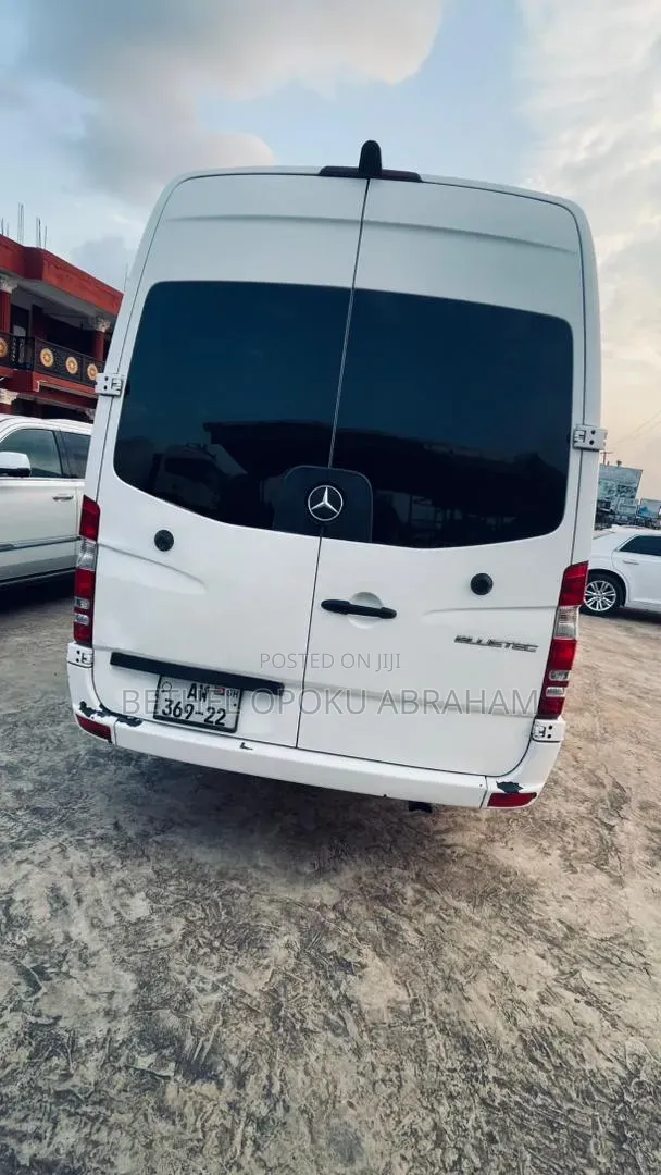 Mercedes-Benz Sprinter 2012 White
