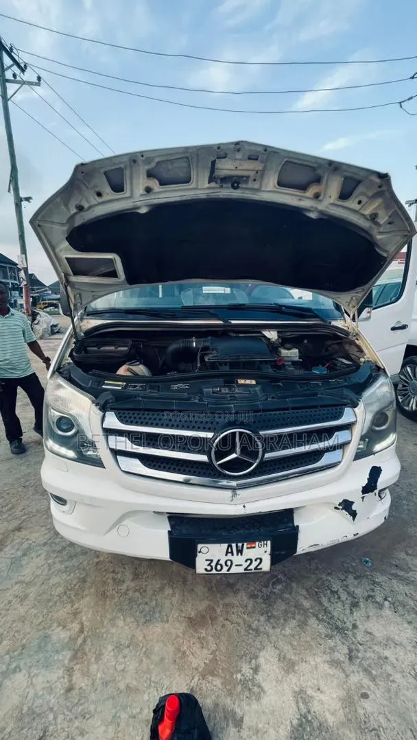 Mercedes-Benz Sprinter 2012 White
