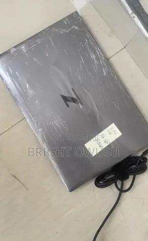 Laptop HP ZBook Firefly 14 G11 16GB Intel Core i7 SSD 256GB