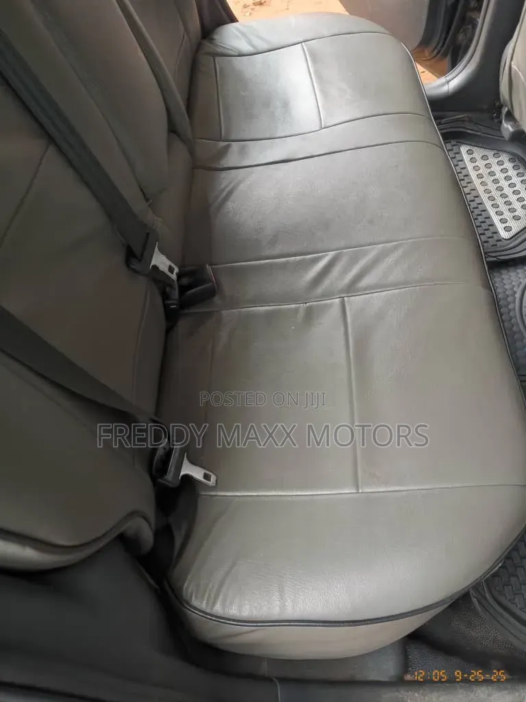 Toyota Yaris 2011 Gray