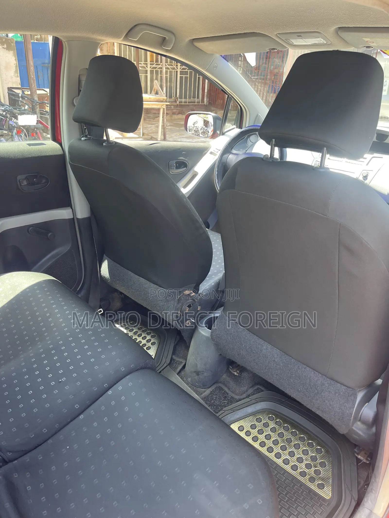 Toyota Yaris 2011 Red
