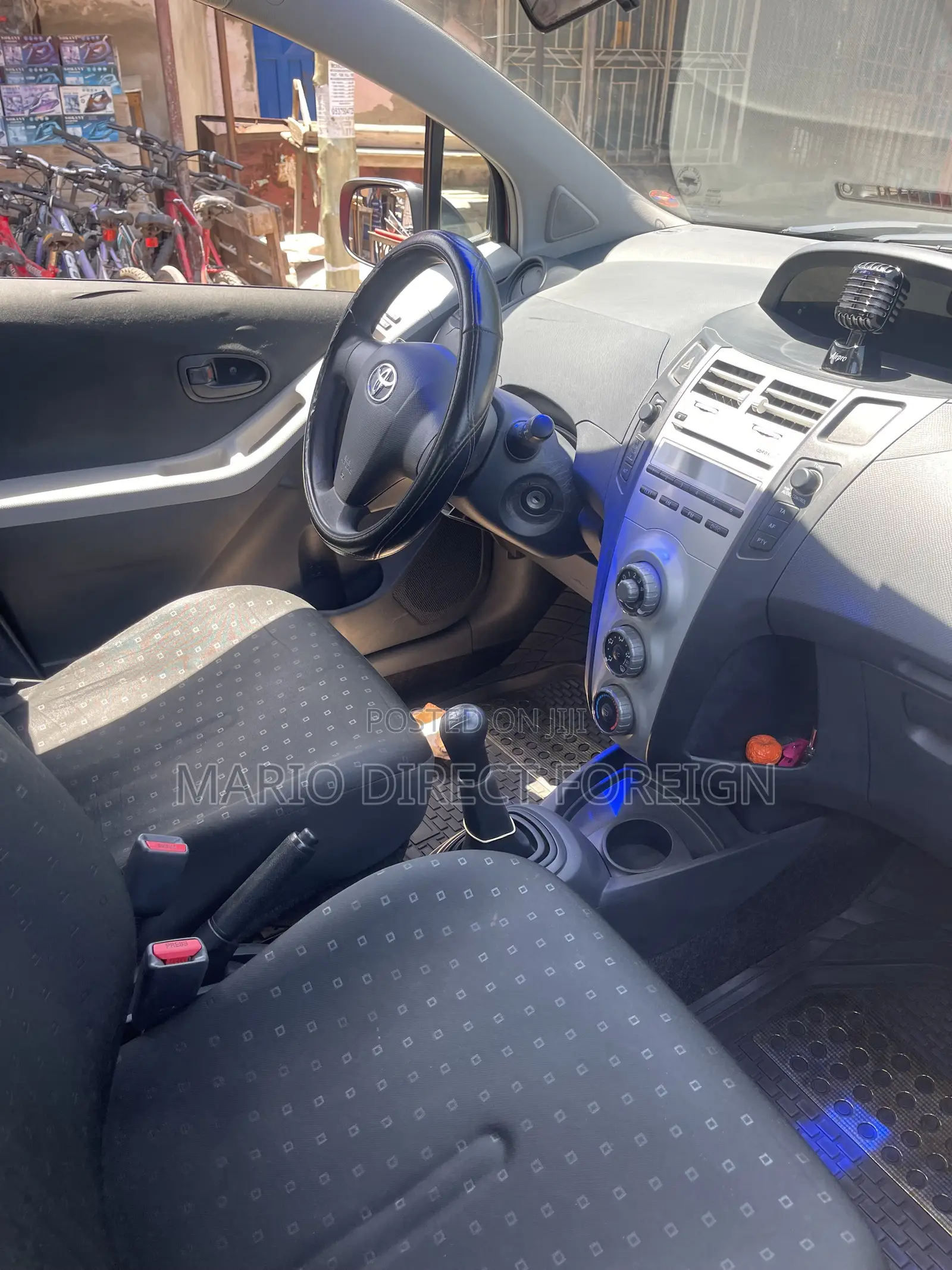 Toyota Yaris 2011 Red