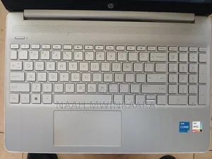 Laptop HP 15-dy2075tg 16GB Intel Core i5 SSD 1T