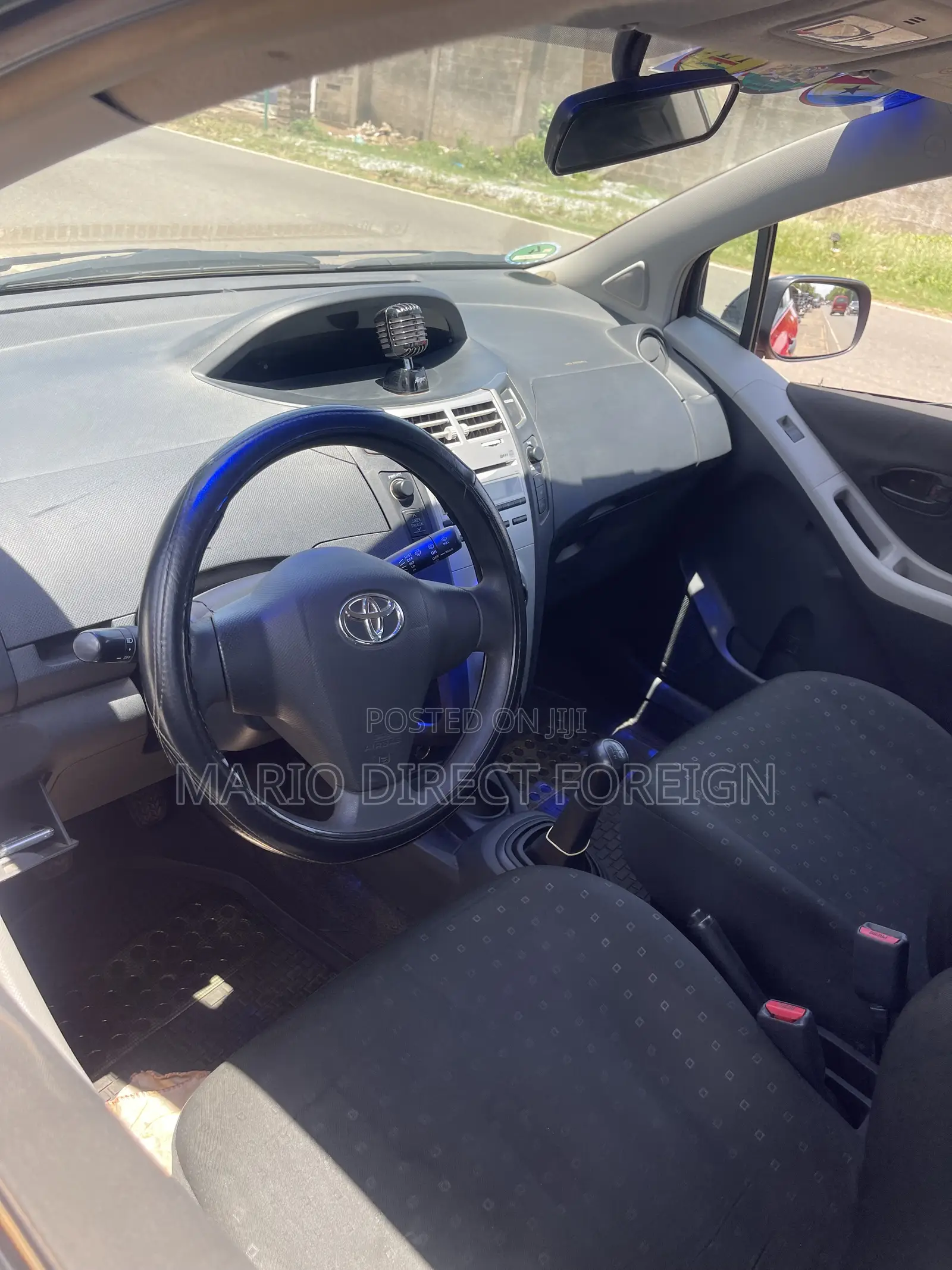 Toyota Yaris 2011 Red