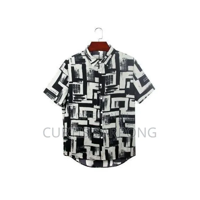 Men’S Printed Short Sleeve Shirt – Black White Abstract Design