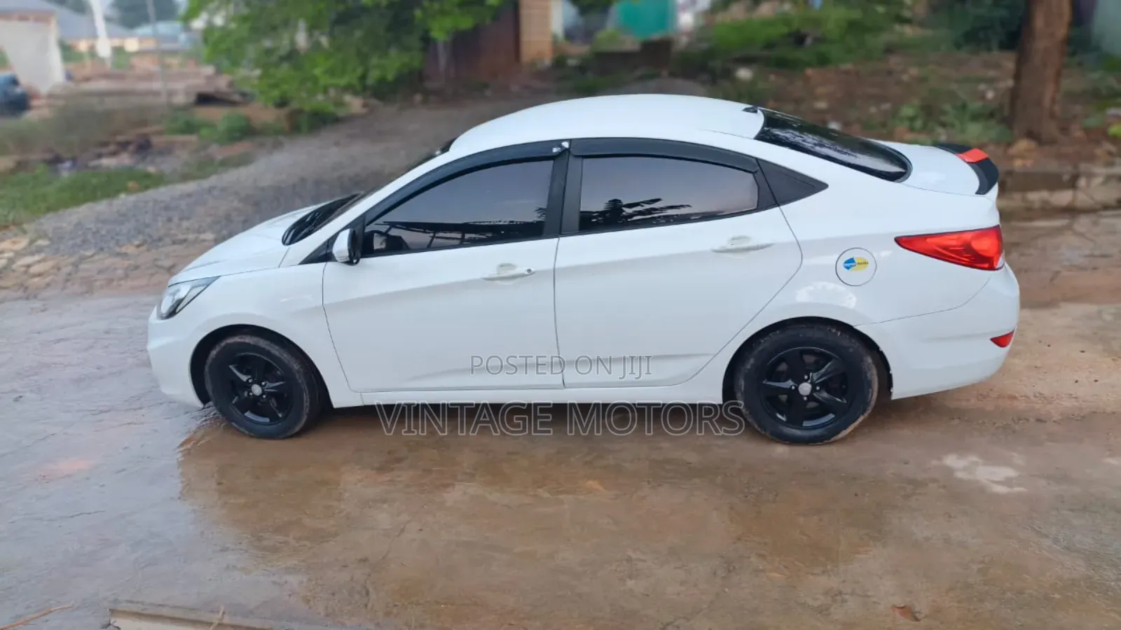 Hyundai Accent 2015 White