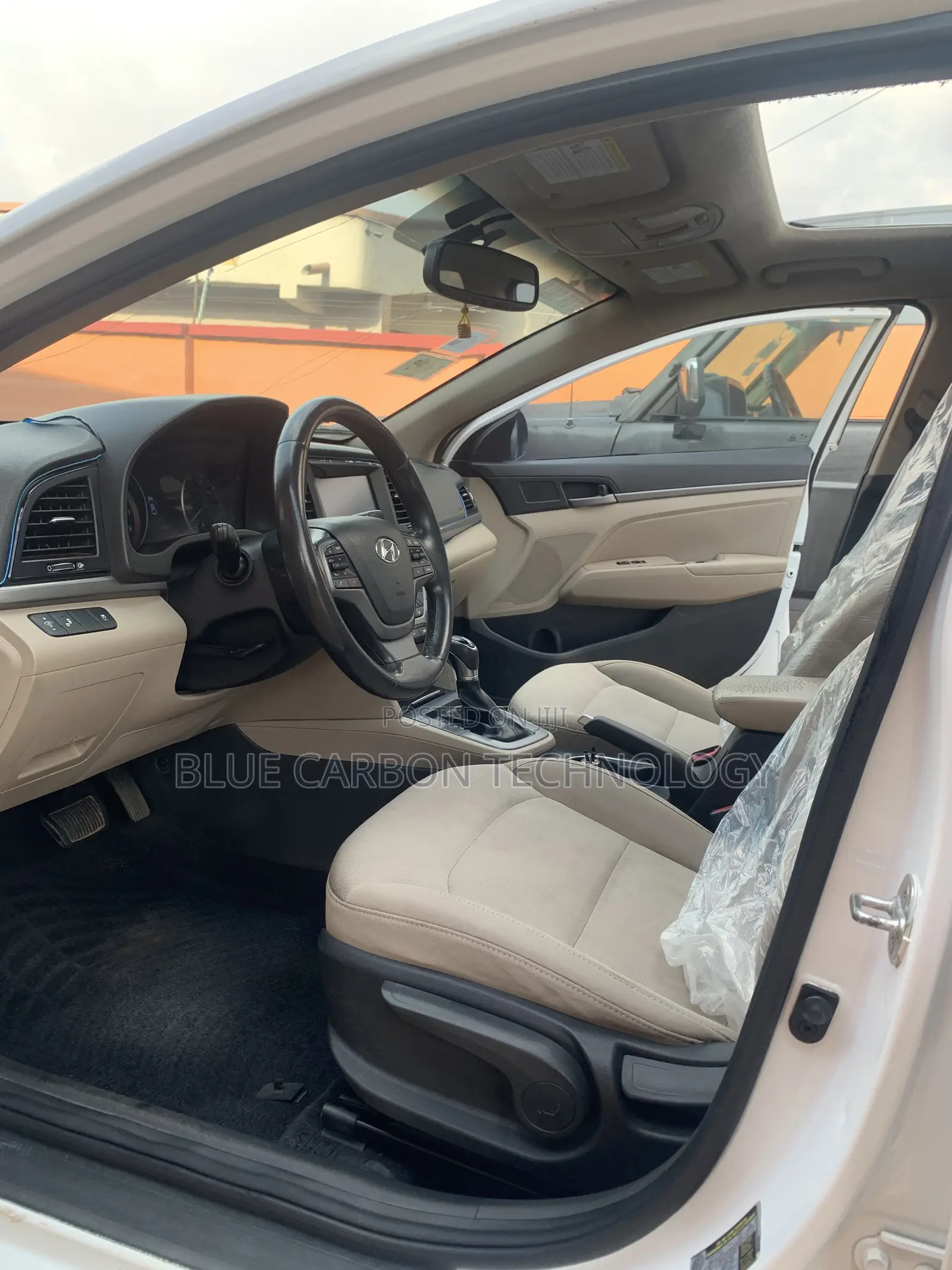 Hyundai Elantra 2018 White