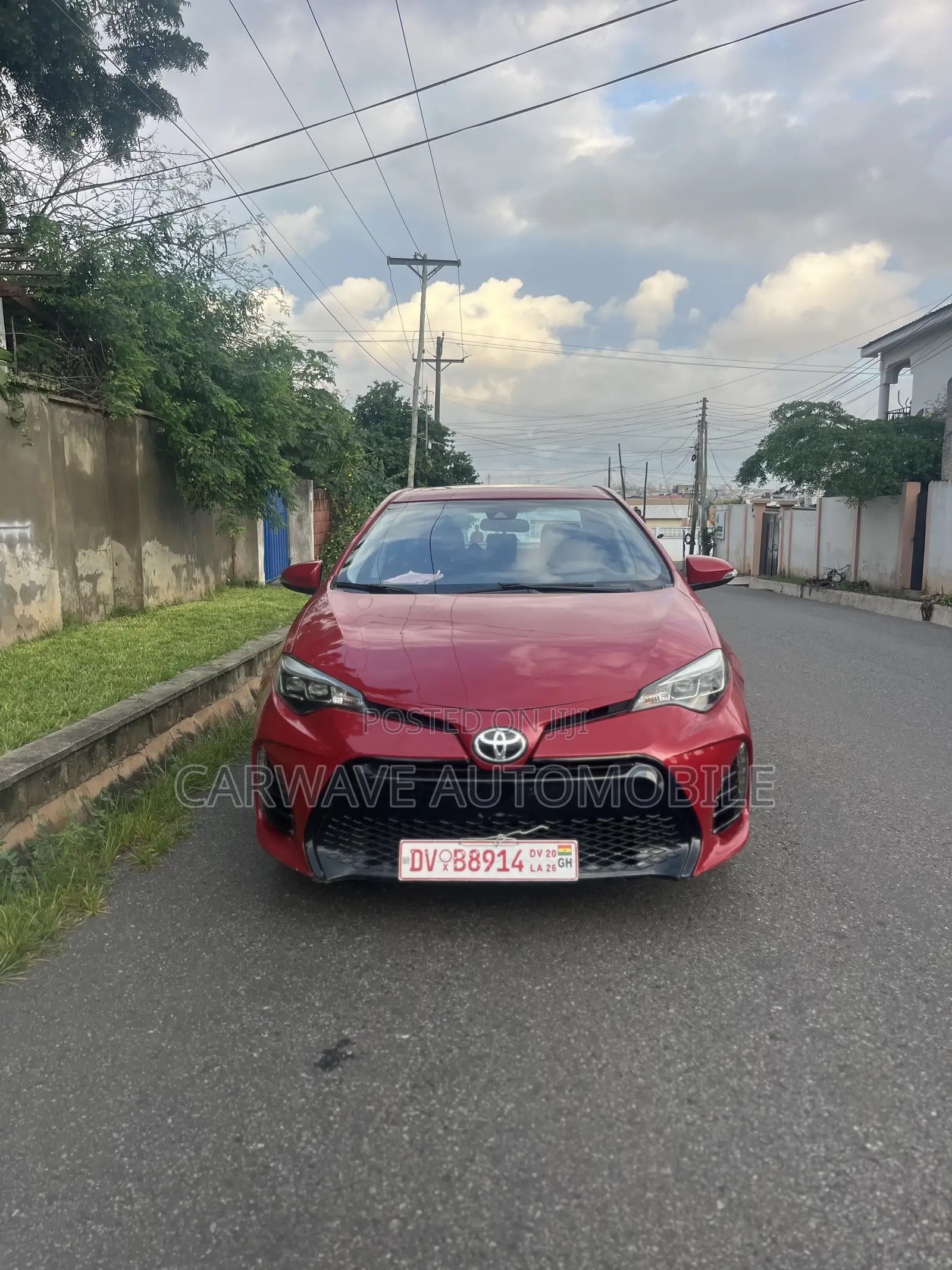 Toyota Corolla SE 4dr Sedan (1.8L 4cyl CVT) 2017 Red