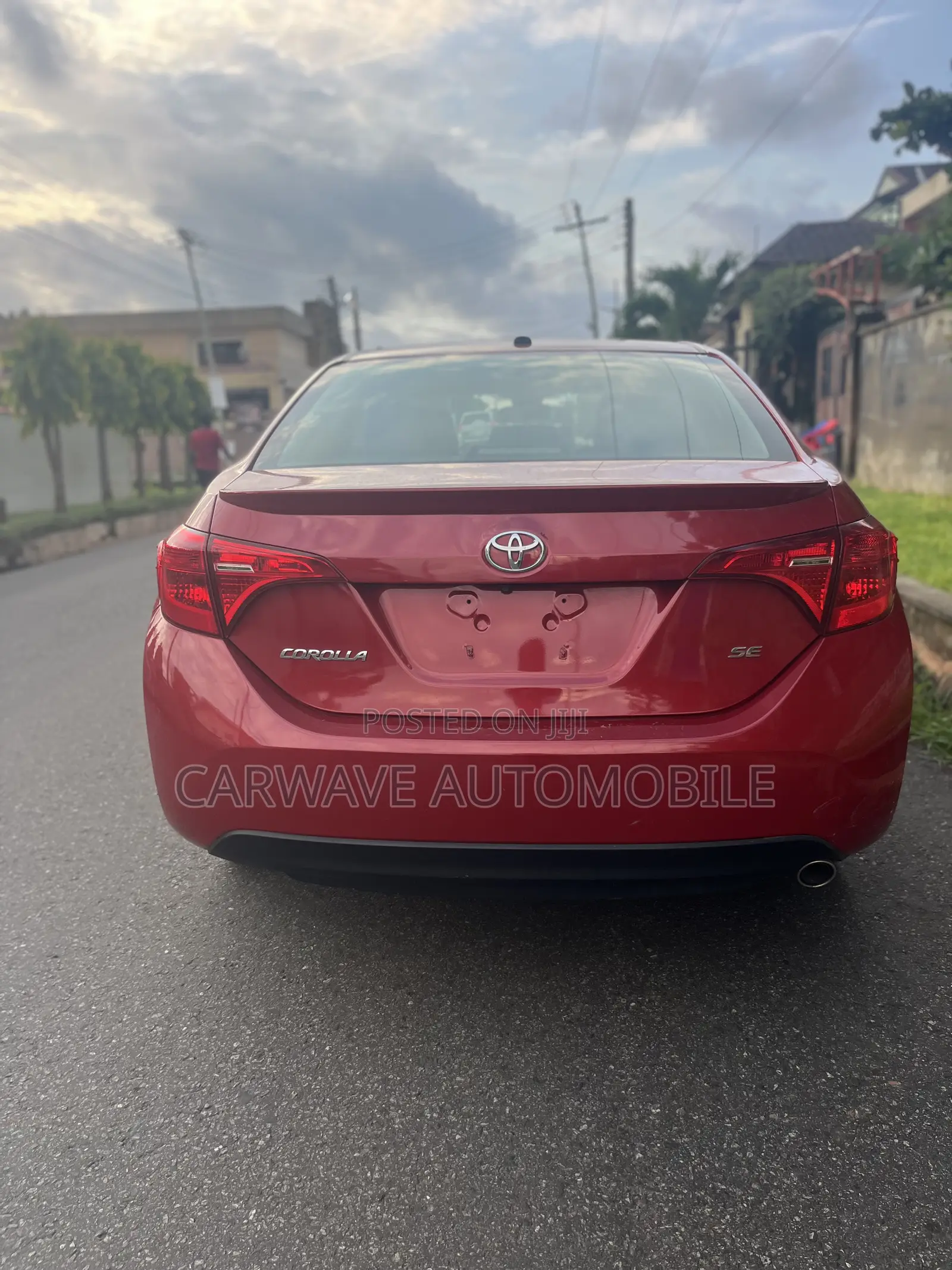 Toyota Corolla SE 4dr Sedan (1.8L 4cyl CVT) 2017 Red