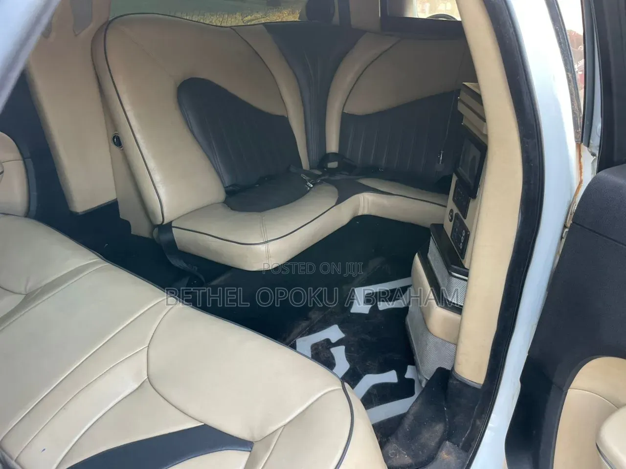Chrysler 300 2017 White
