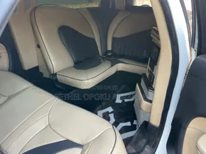 Chrysler 300 2017 White