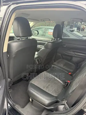 Mitsubishi Outlander SE FWD 2017 Black