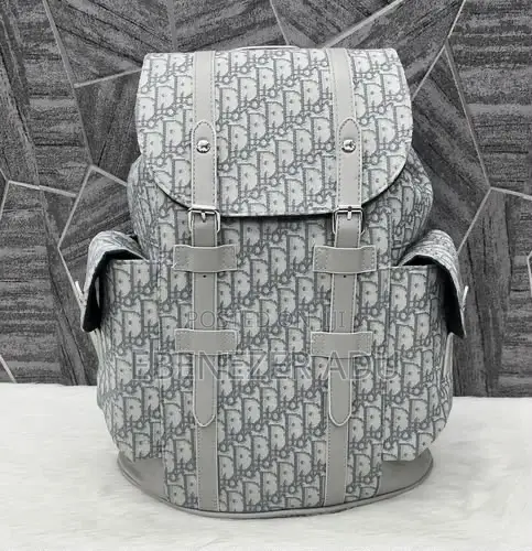Premium Backpack – Durable Stylish