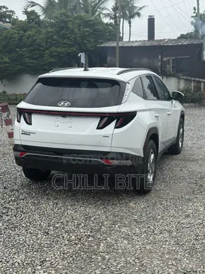 Hyundai Tucson SE 2022 White