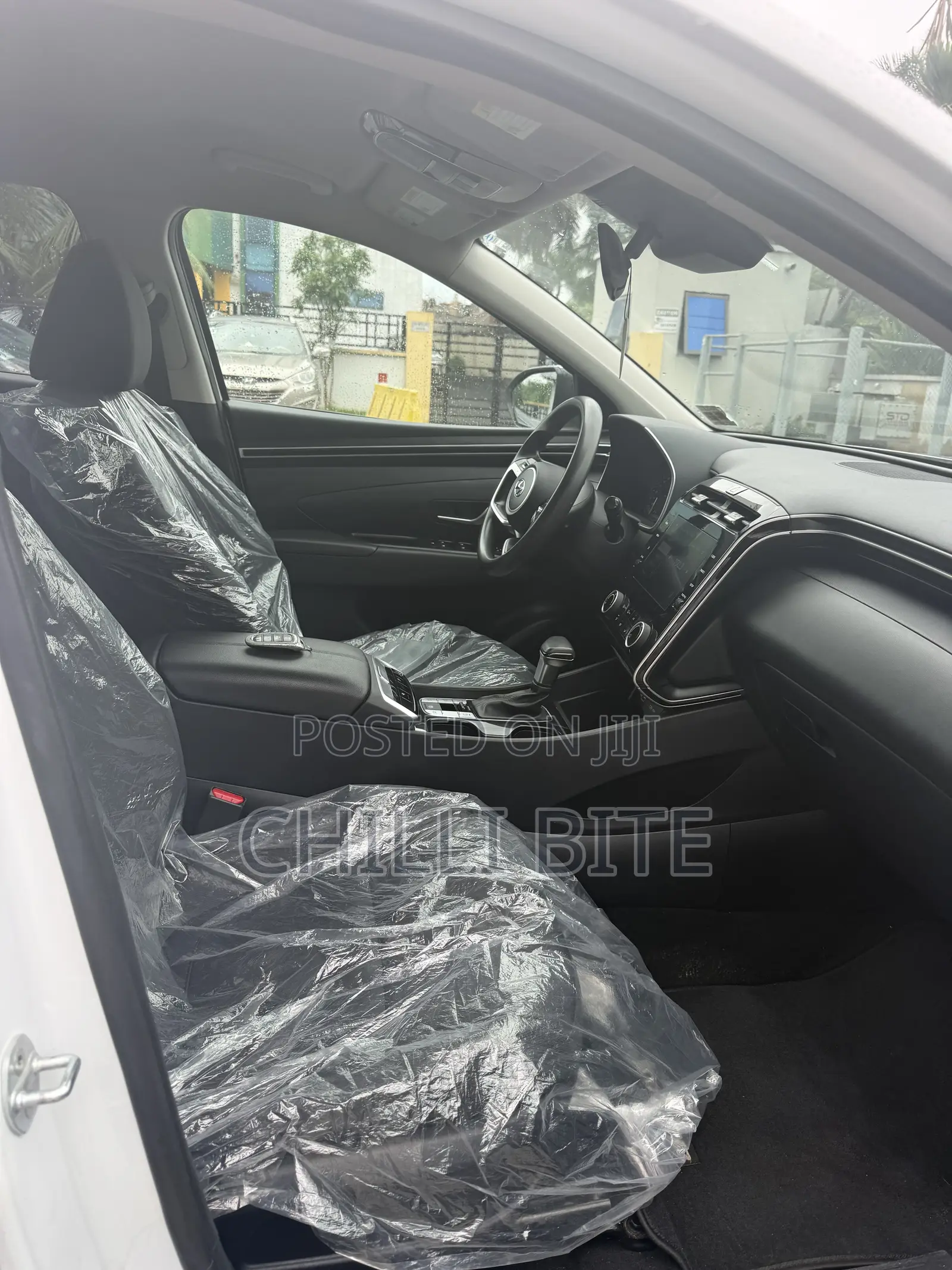 Hyundai Tucson SE 2022 White
