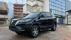 New Toyota Fortuner 2023 Black