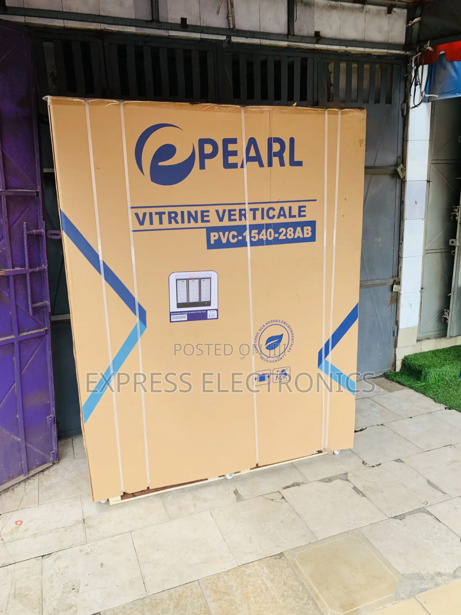 Grab the New PVC-154 Display Fridge Three Door Pearl White V
