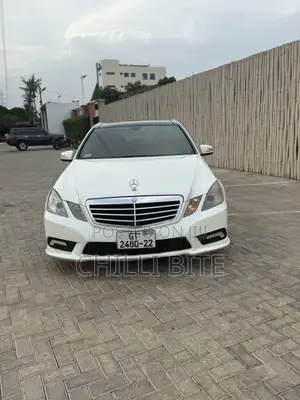 Mercedes-Benz E350 Base 4dr Sedan RWD (3.5L 6cyl 7A) 2012 White