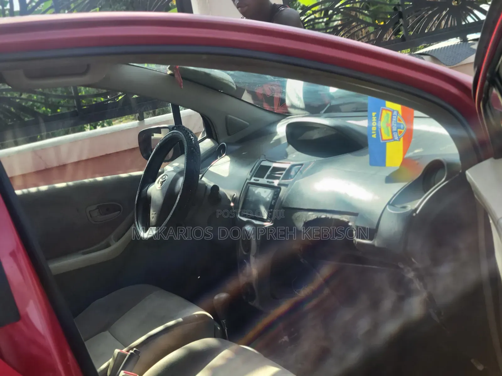 Toyota Vitz 2010 Red
