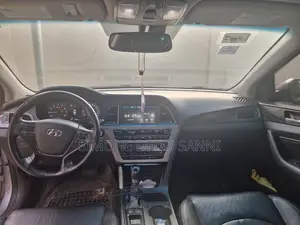 Hyundai Sonata Limited Sedan FWD (2.4L 4cyl 6A) 2017 Gray