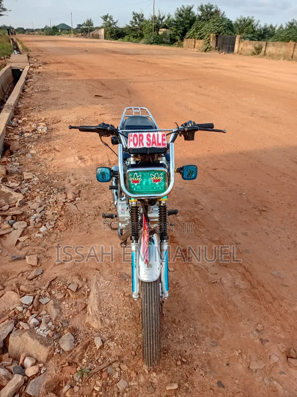 Royal Motorcycle 2025 Black