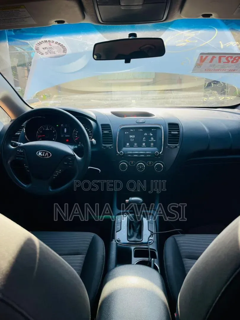 Kia Forte EX Sedan 2018 White