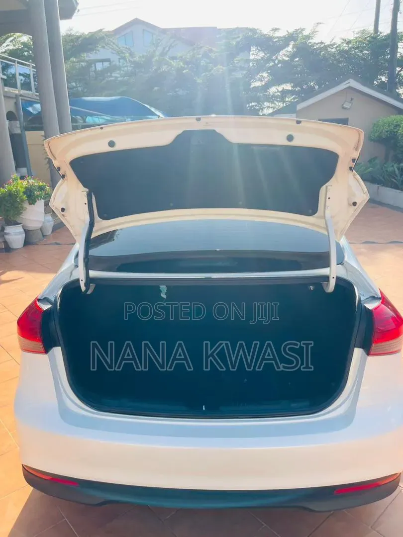 Kia Forte EX Sedan 2018 White