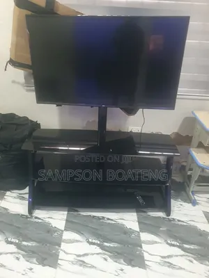 Lg Tv Android and Stand