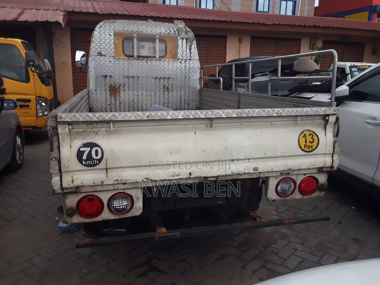 Mitsubishi Canter Truck