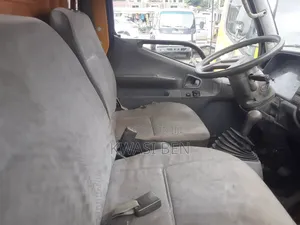 Mitsubishi Canter Truck