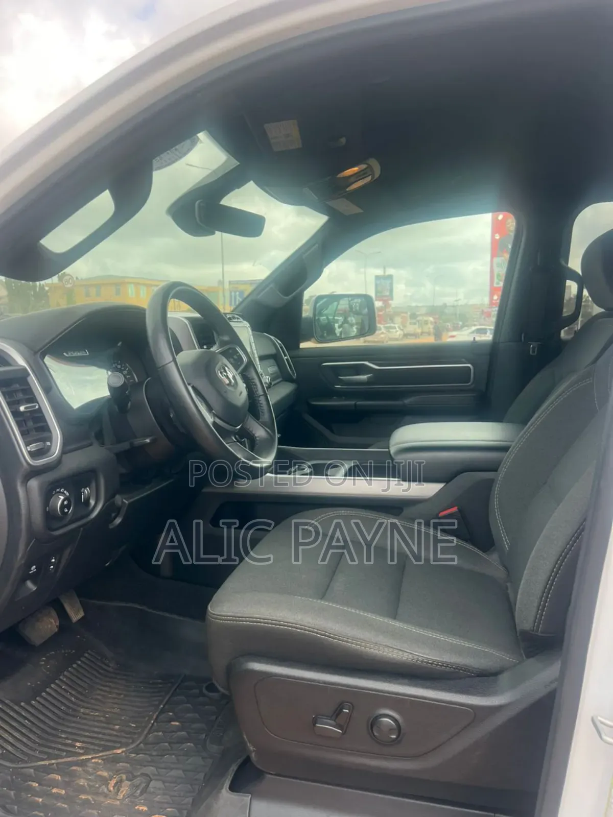 Dodge RAM 2024 White