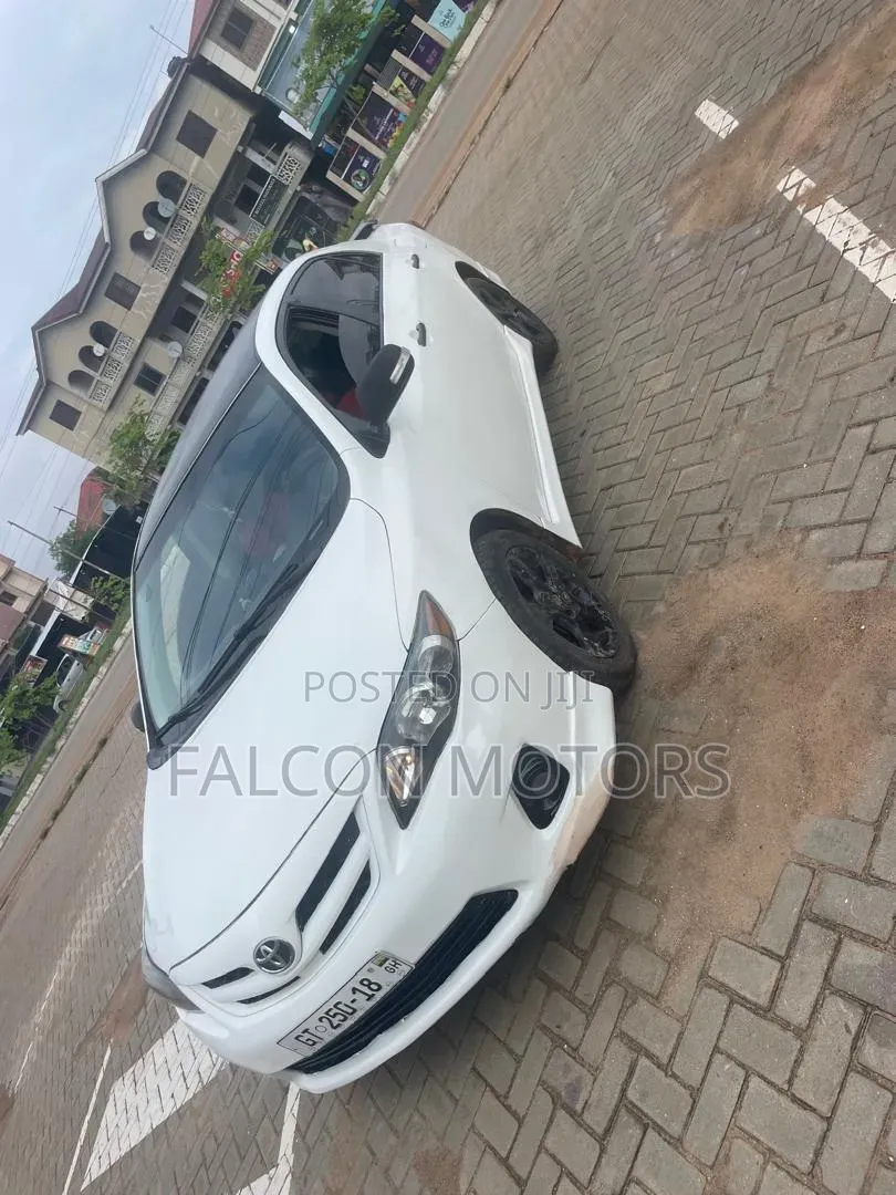 Toyota Corolla S 4dr Sedan (1.8L 4cyl 4A) 2013 White