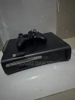 Black Xbox 360 for Sale . Comes With 11 Games