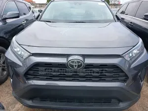 Toyota RAV4 2021 Gray