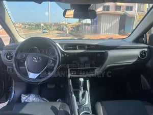 Toyota Corolla 2017 Gray